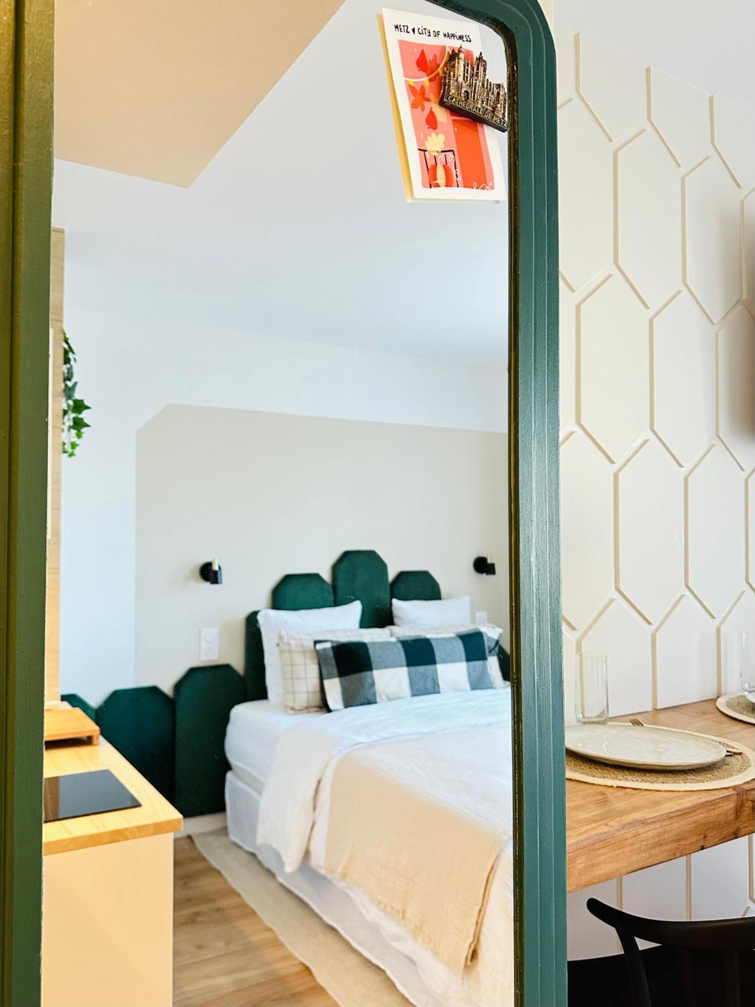 L'Emeraude - Superbe Studio Tout Equipe + Parking Metz Exterior photo